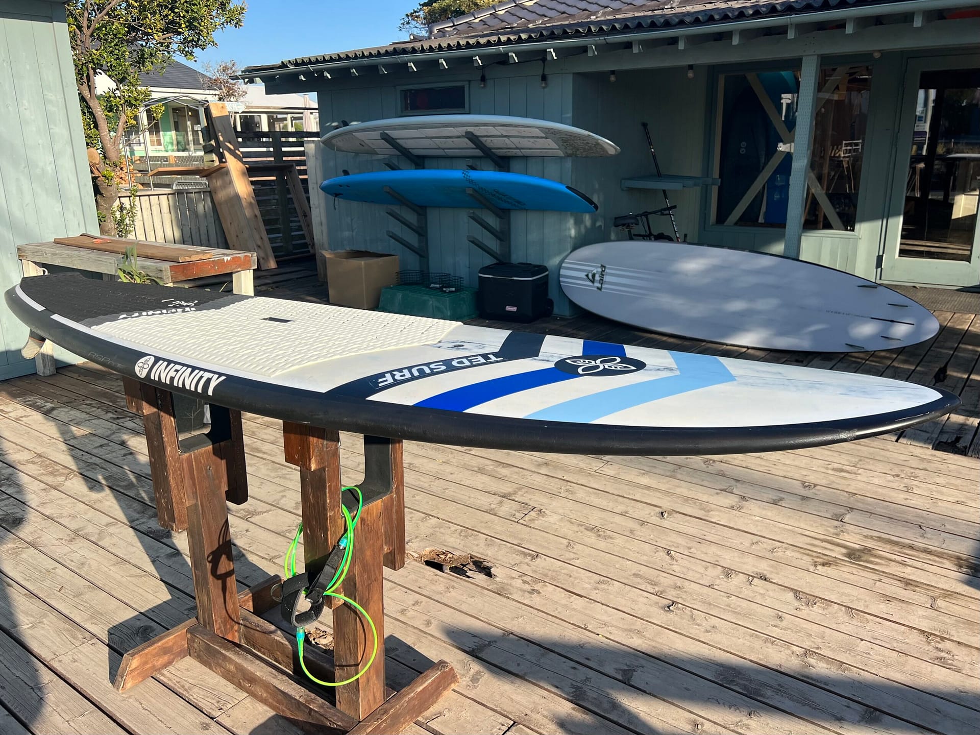 INFINITY NEW DEAL 9'0″ × 28″ / 104L | TED OCEAN SPORTS