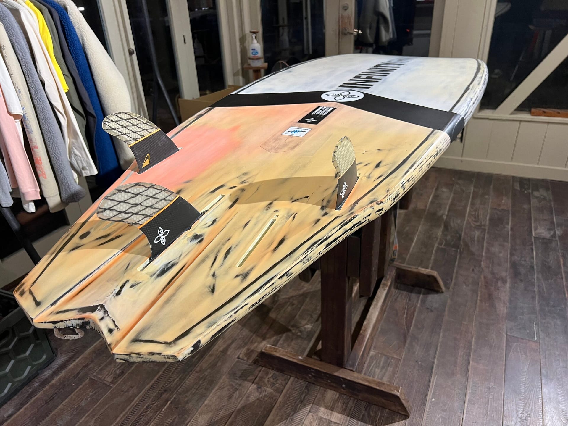 INFINITY / B-LINE 7’7″ × 26″ /78.8L